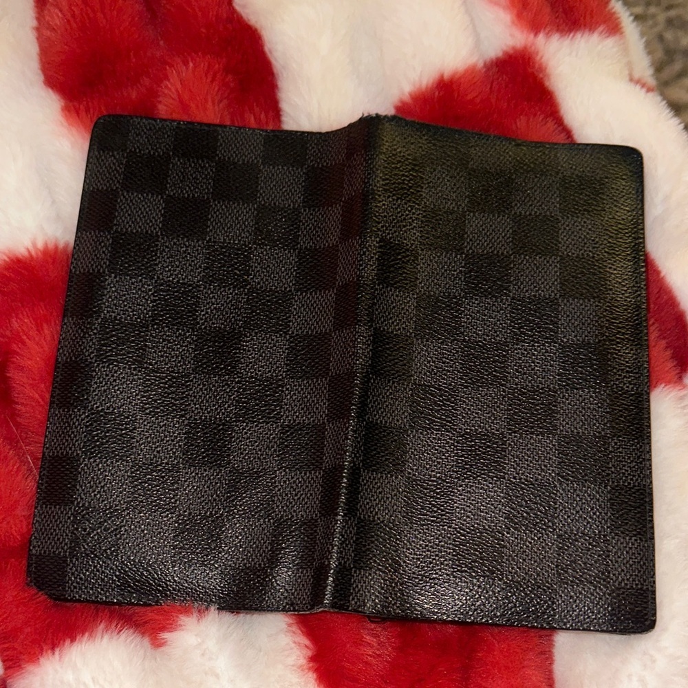 Louis Vuitton Black Wallet Checkbook - Picture 7 of 8
